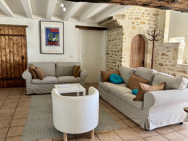salon gîte près de la chataigneraie